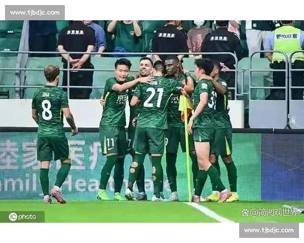 中超焦点战山东鲁能主场迎战辽宁宏运胜负悬念引关注球迷热议全场看点