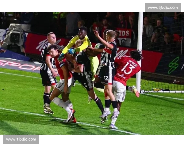 曼联主场迎战巴伦西亚欧战较量看点全解析阵容走势与胜负关键前瞻